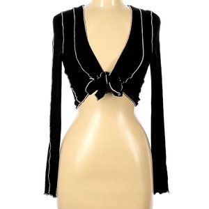 Windsor Long Sleeve Tie Front Crop Top Medium